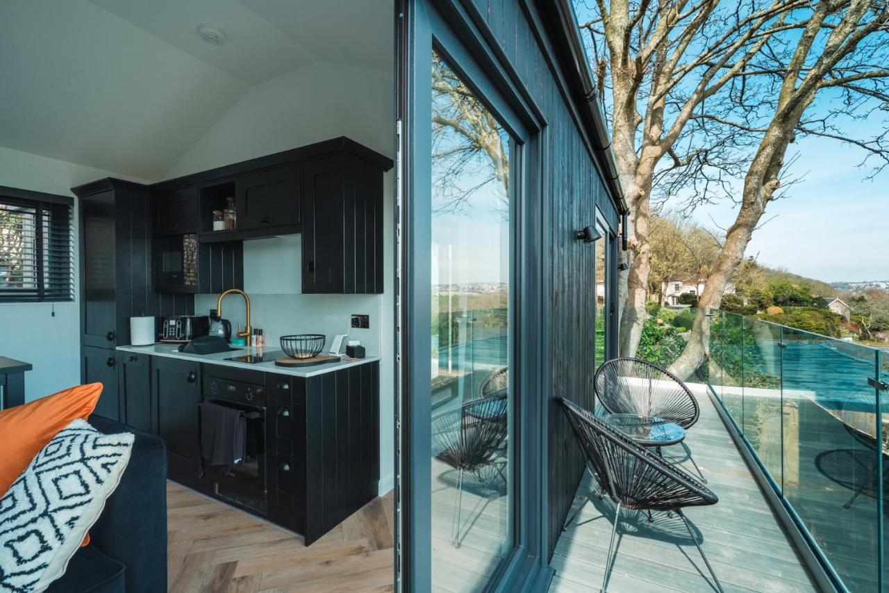Priory Bay Escapes - Visum Apartment Tenby Exterior foto